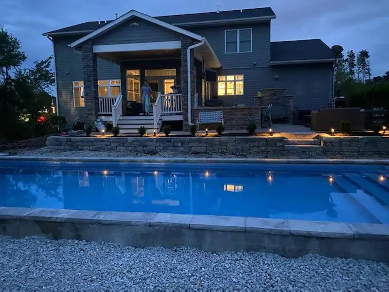 Pool installers job in the Downtown Des Moines neighborhood of Des Moines